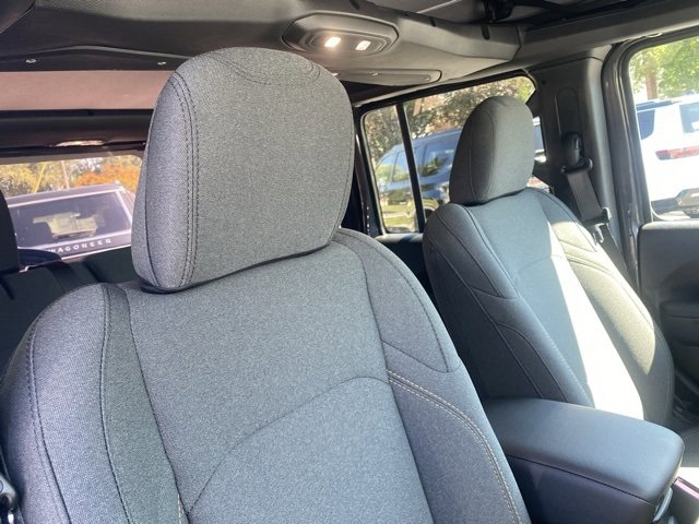 New 2025 Jeep Wrangler Sport S image 29