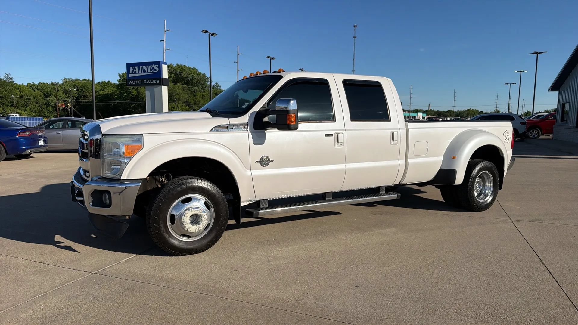 Used 2016 Ford F350 Lariat w/ Lariat Ultimate Package AWD/4WD image 4