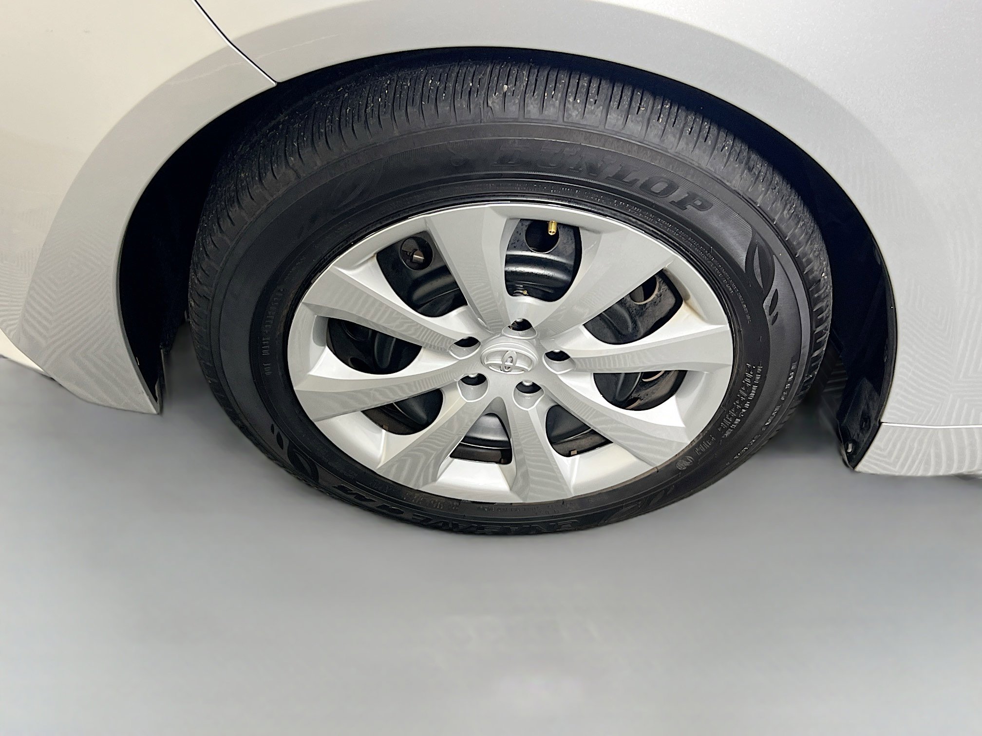 Used 2024 Toyota Corolla LE image 13