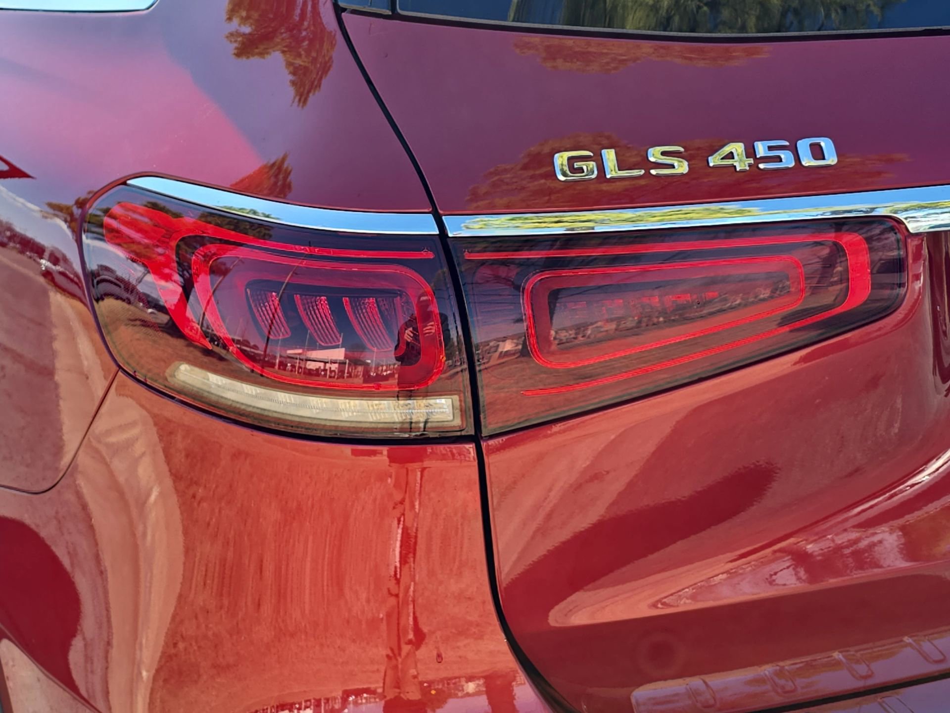 Used 2021 Mercedes-Benz GLS 450 4MATIC image 33