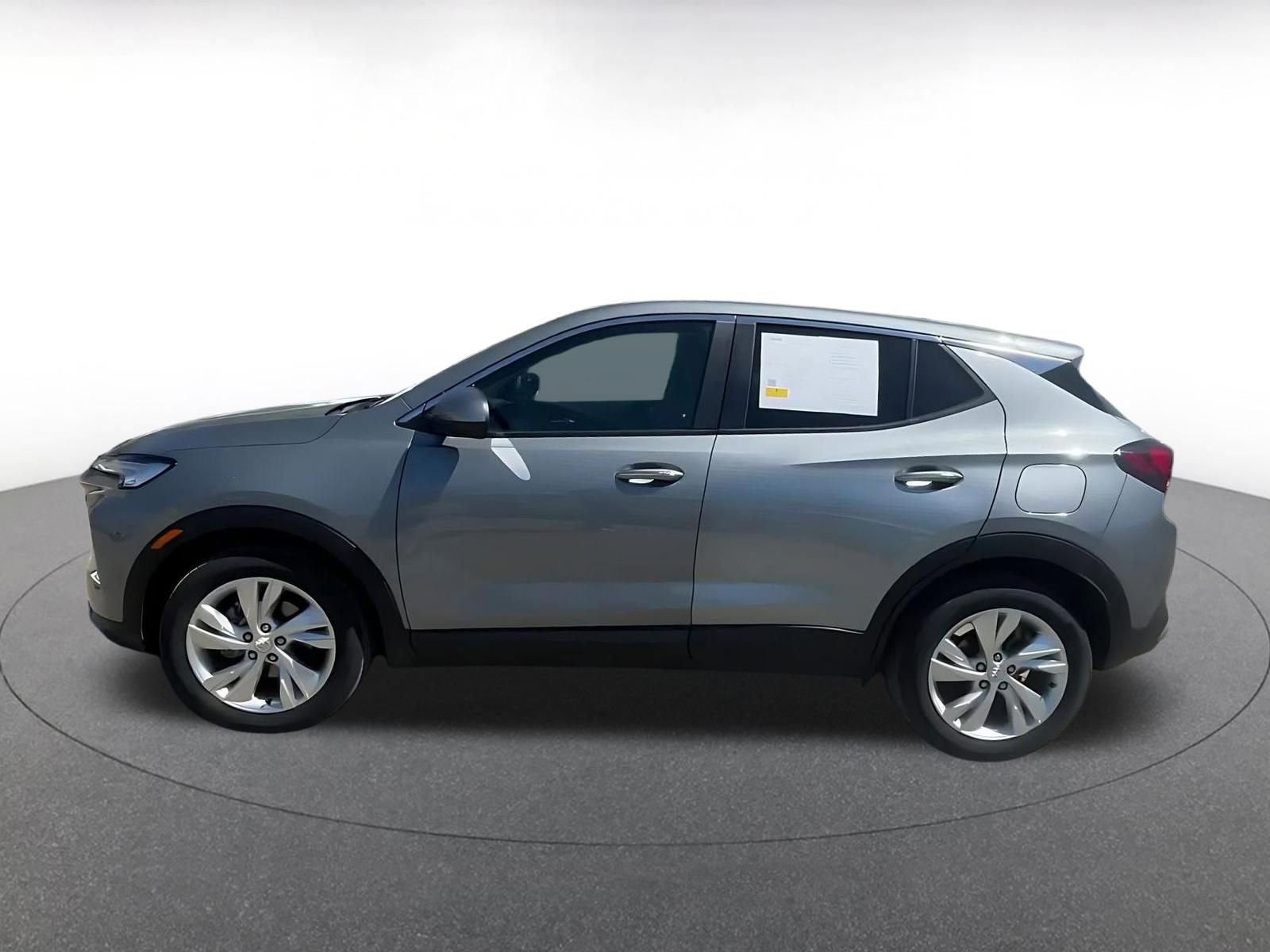 Used 2025 Buick Encore GX Preferred image 9