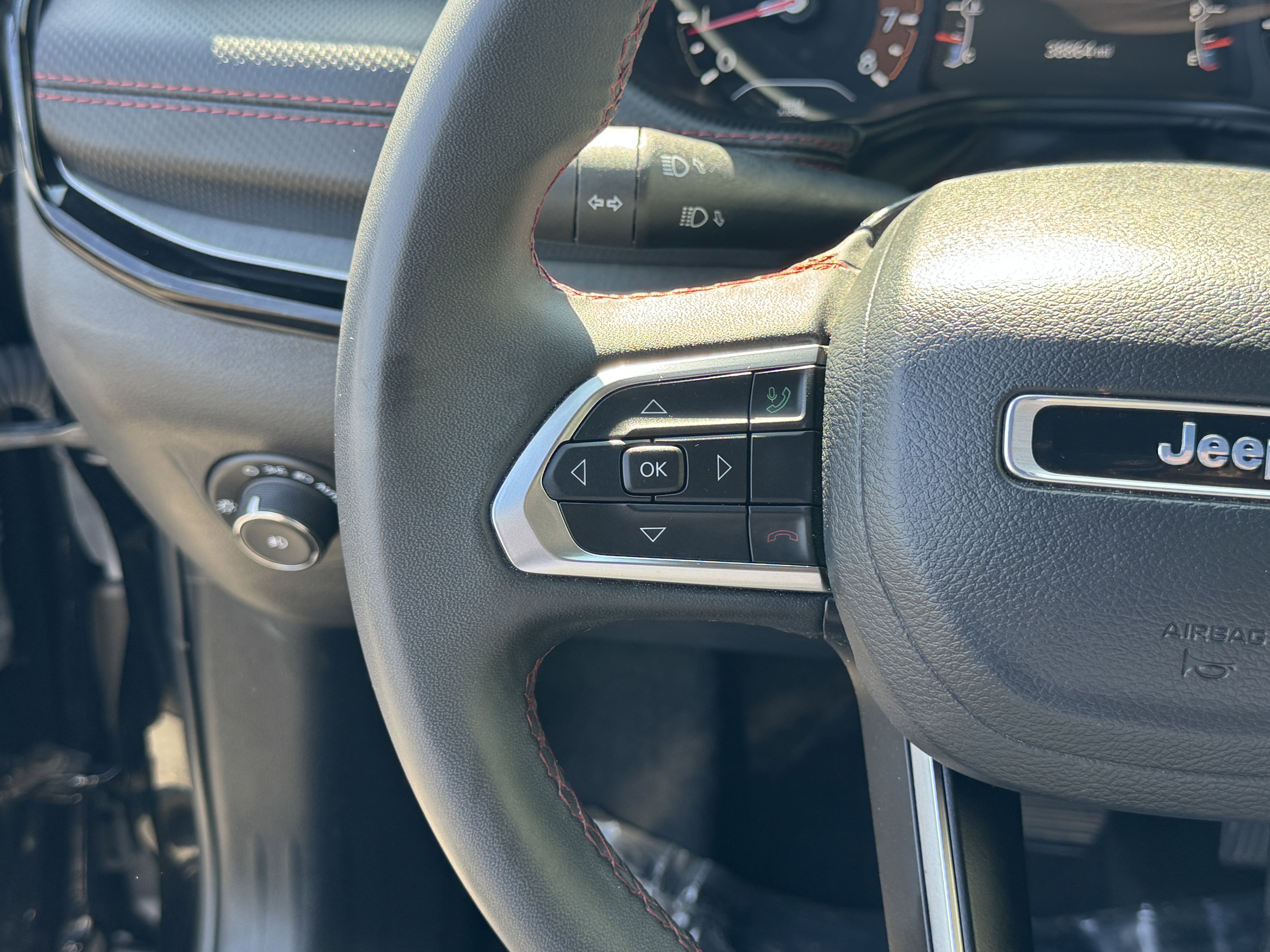 Used 2024 Jeep Compass Trailhawk image 26