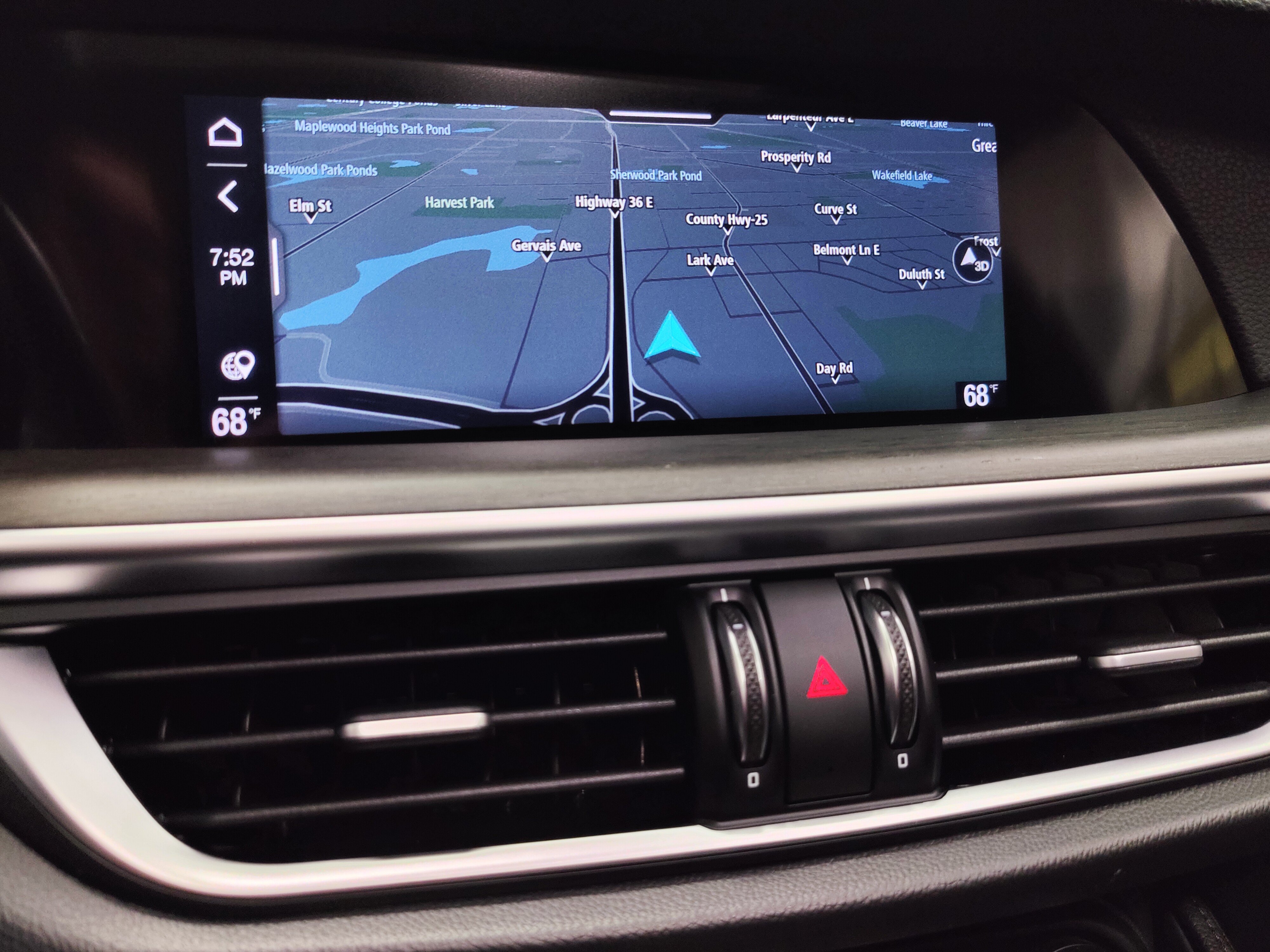 Used 2022 Alfa Romeo Stelvio Ti AWD/4WD image 7