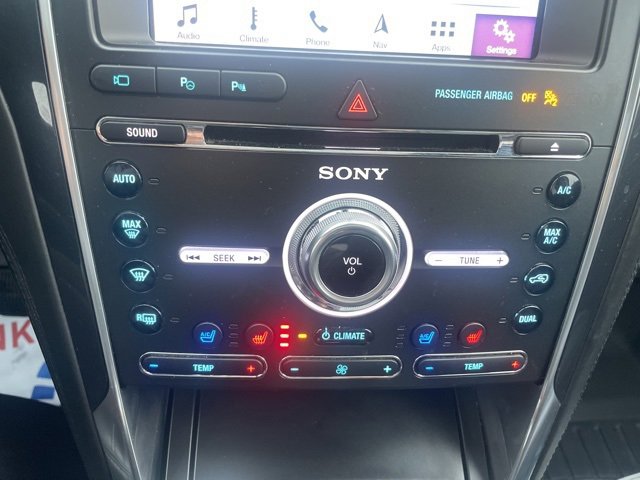 Used 2018 Ford Explorer Platinum image 40