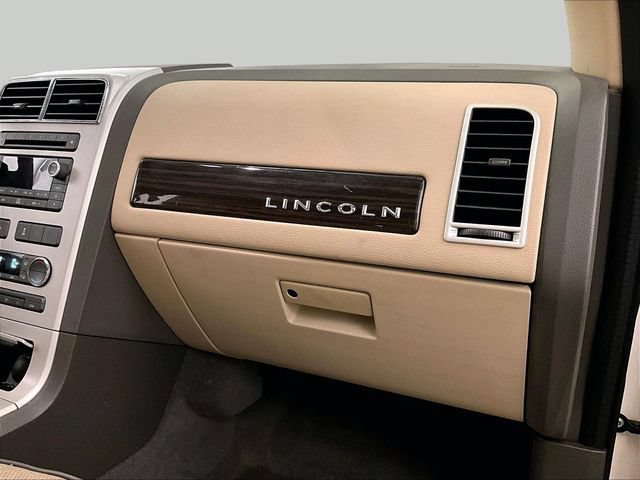 Used 2008 Lincoln MKX AWD image 16