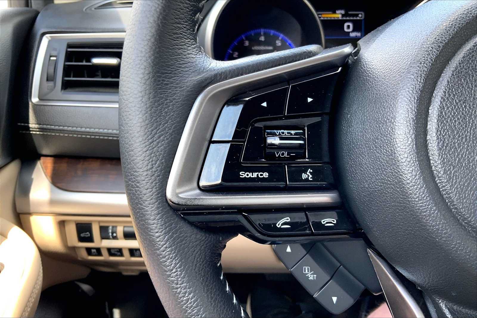 Used 2019 Subaru Outback 2.5i Limited AWD/4WD image 24