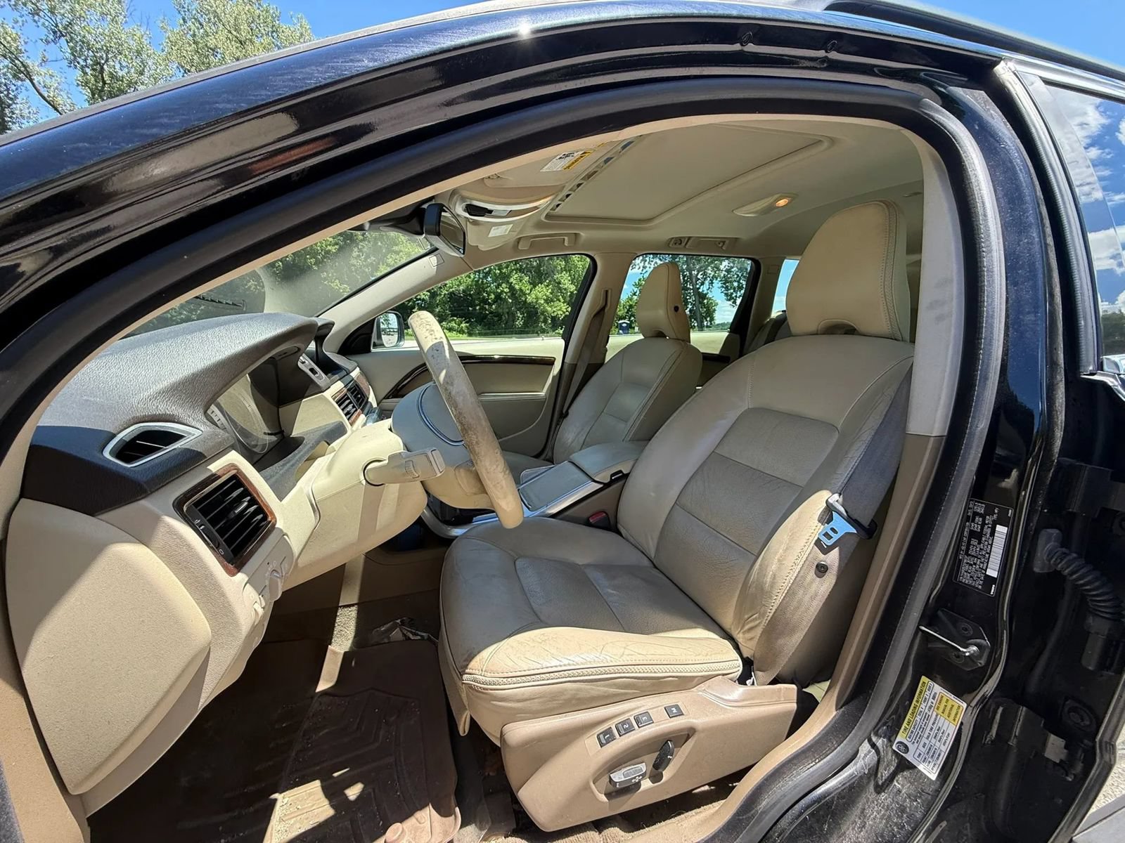 Used 2013 Volvo XC70 T6 AWD/4WD image 9
