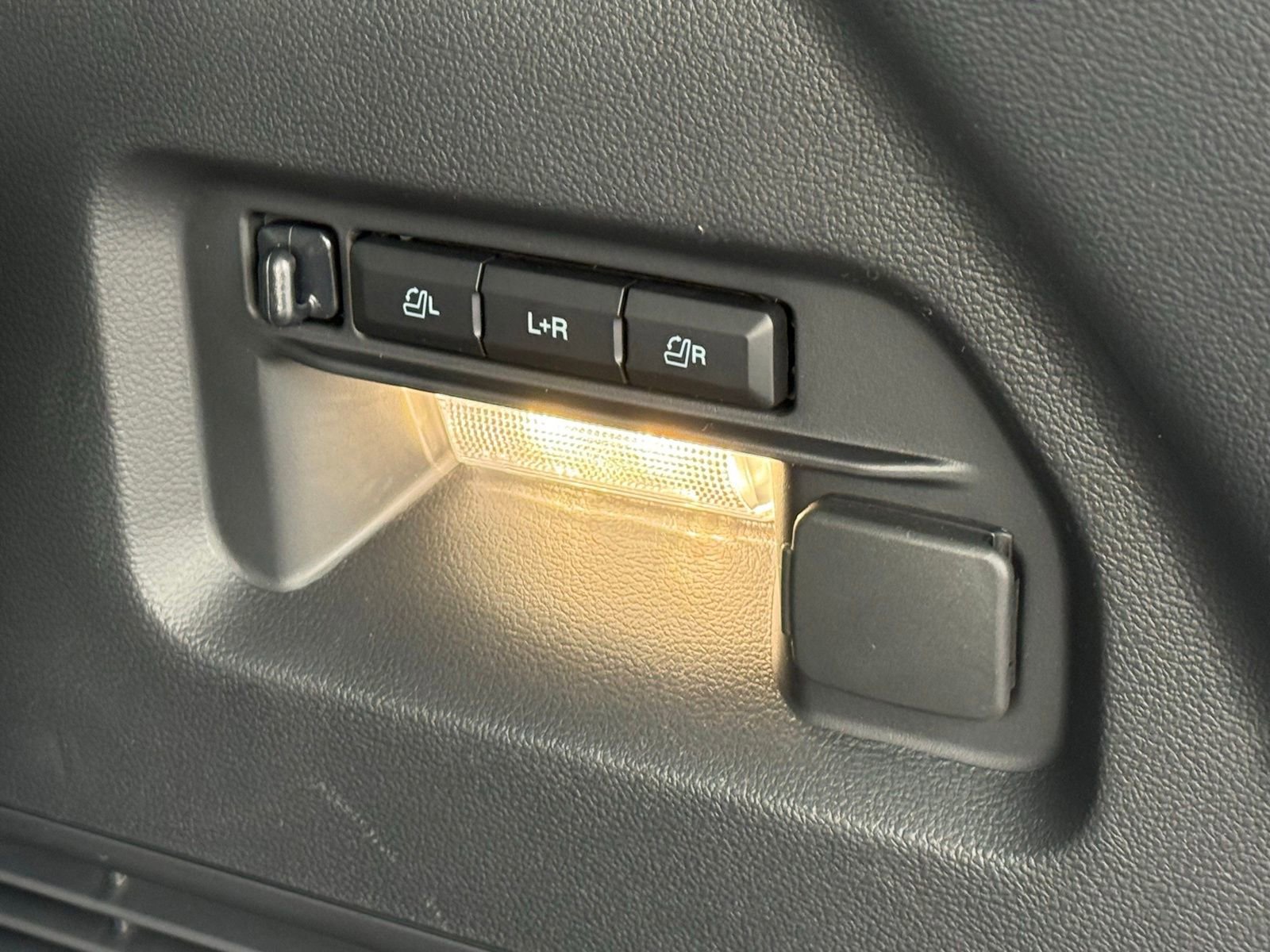 New 2026 Ford Explorer ST image 44