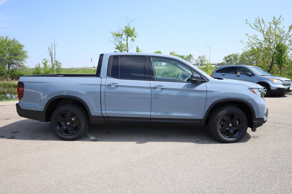 New 2026 Honda Ridgeline Black Edition image 8