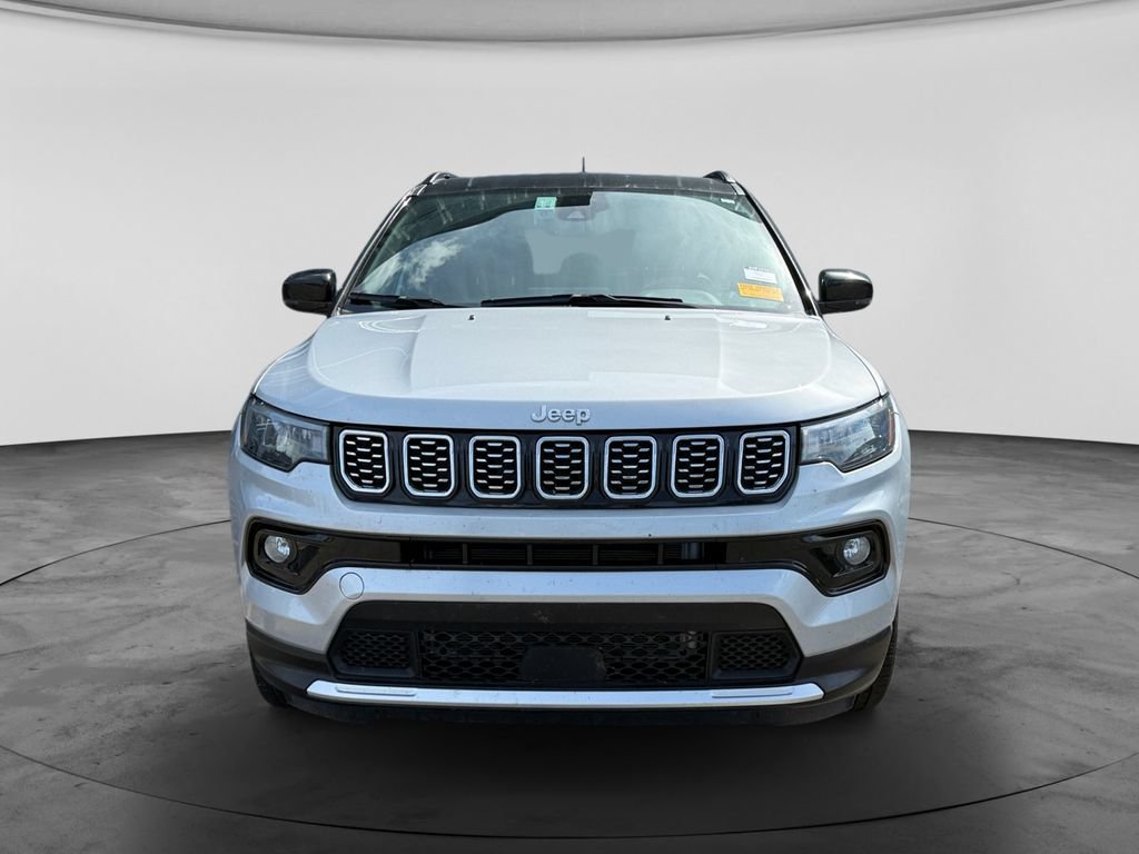 Used 2025 Jeep Compass Limited AWD/4WD image 3