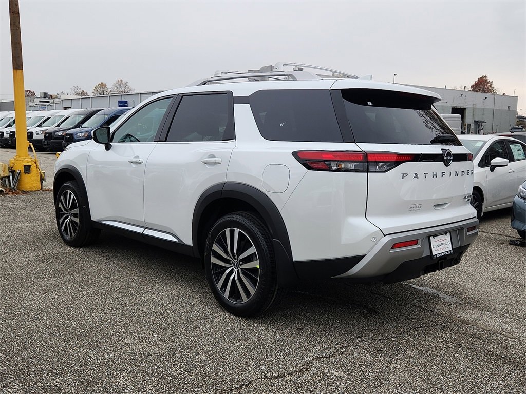 New 2025 Nissan Pathfinder Platinum video 3