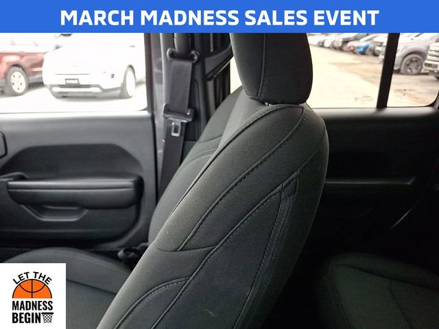 Used 2021 Jeep Wrangler Unlimited Sport w/ Technology Group image 17