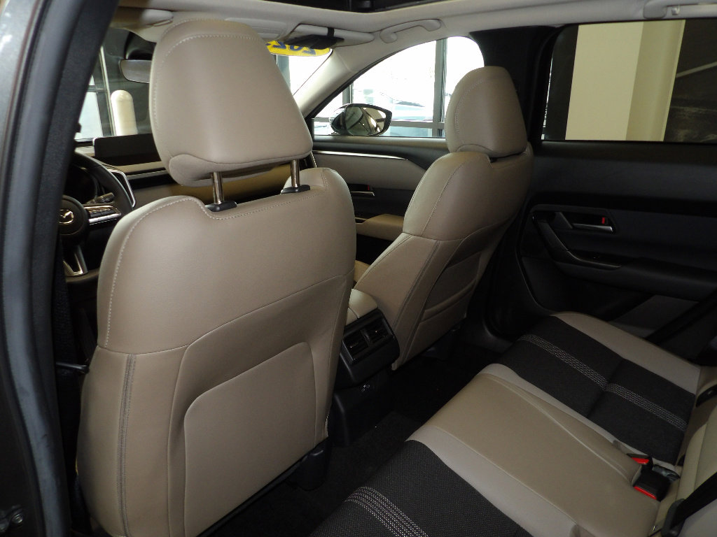 Certified 2025 MAZDA CX-50 AWD 2.5 S w/ Premium Package image 22