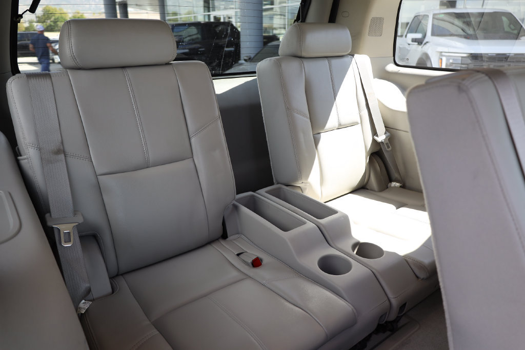 Used 2007 GMC Yukon SLT w/ SLT Preferred Equipment Group AWD/4WD image 18