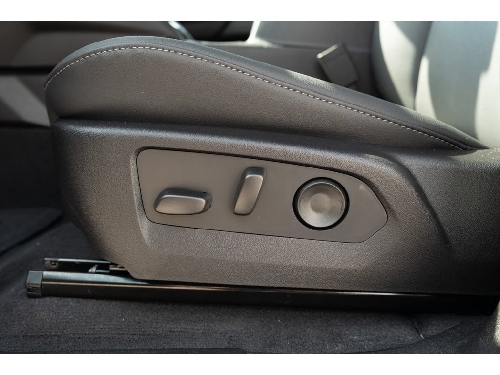 New 2026 GMC Canyon Elevation w/ Convenience Package AWD/4WD image 15