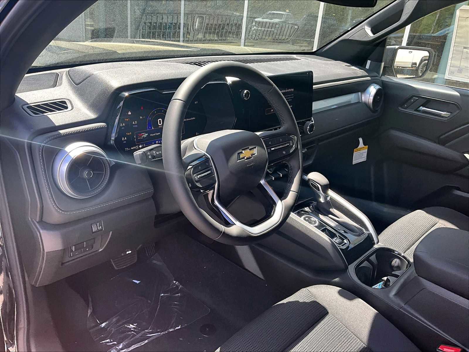 New 2025 Chevrolet Colorado LT w/ Advanced Trailering Package image 9