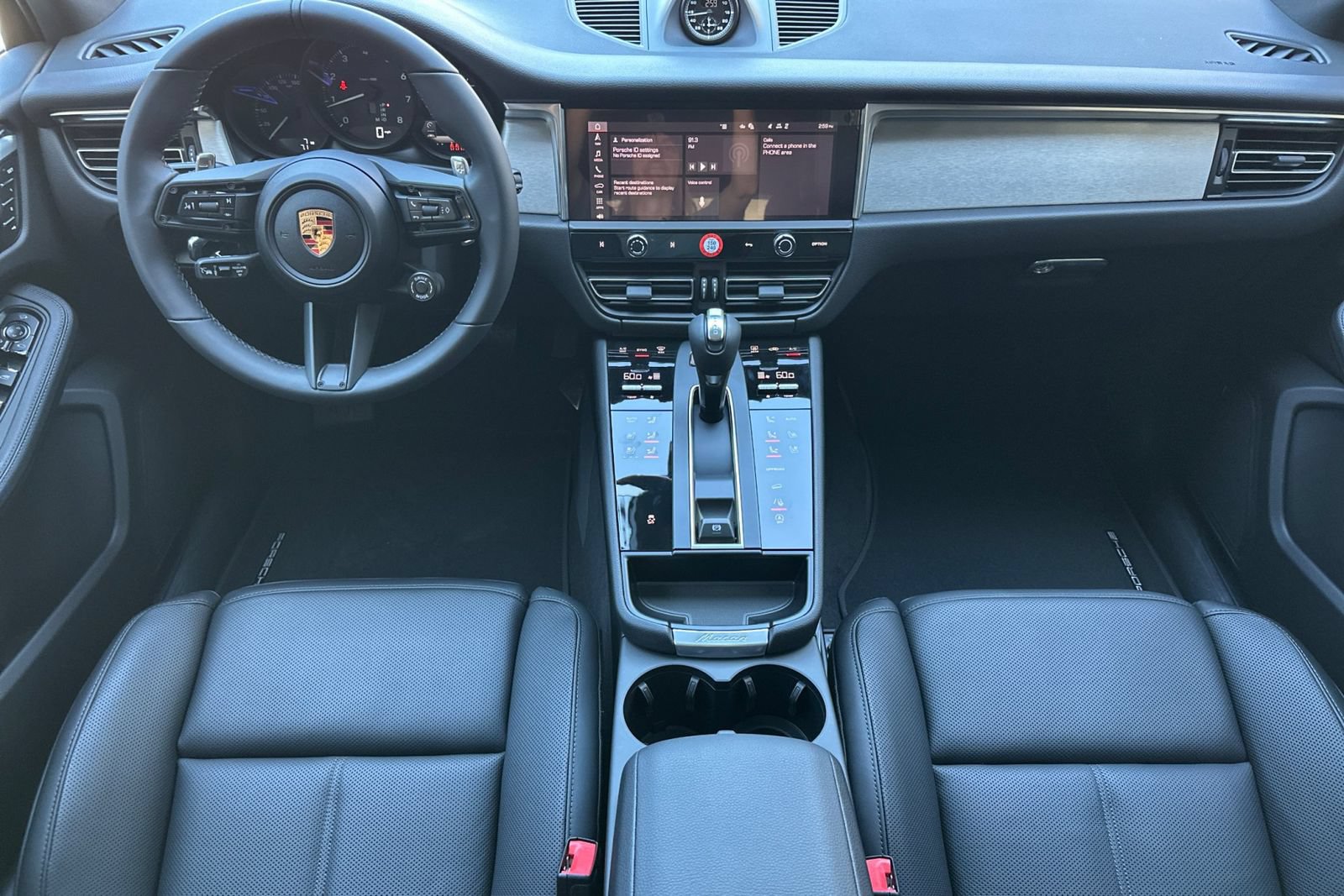 New 2026 Porsche Macan AWD/4WD image 6