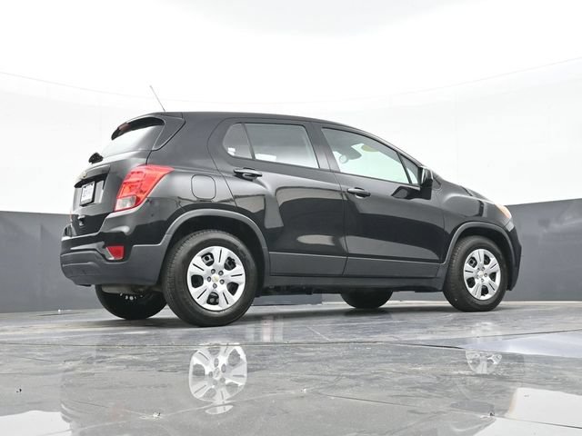 Used 2017 Chevrolet Trax LS FWD image 47