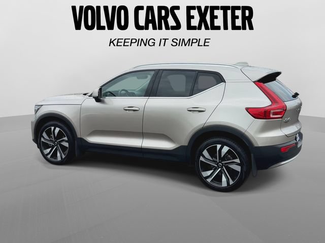 Certified 2024 Volvo XC40 B5 Plus w/ Climate Package AWD/4WD image 8
