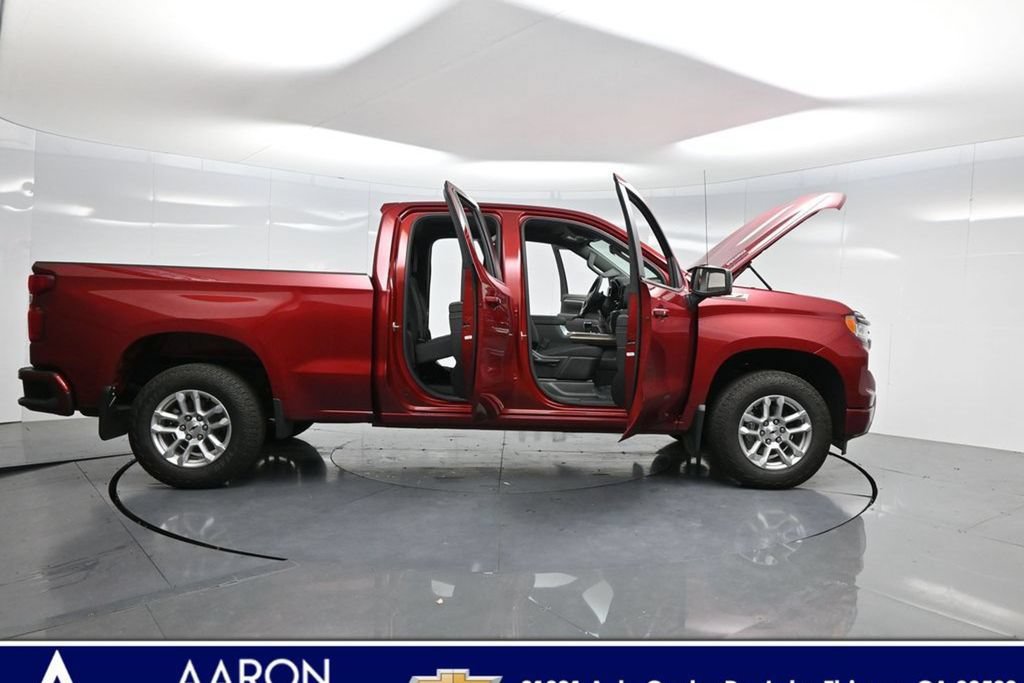 Used 2025 Chevrolet Silverado 1500 RST w/ Z71 Off-Road Package AWD/4WD image 3