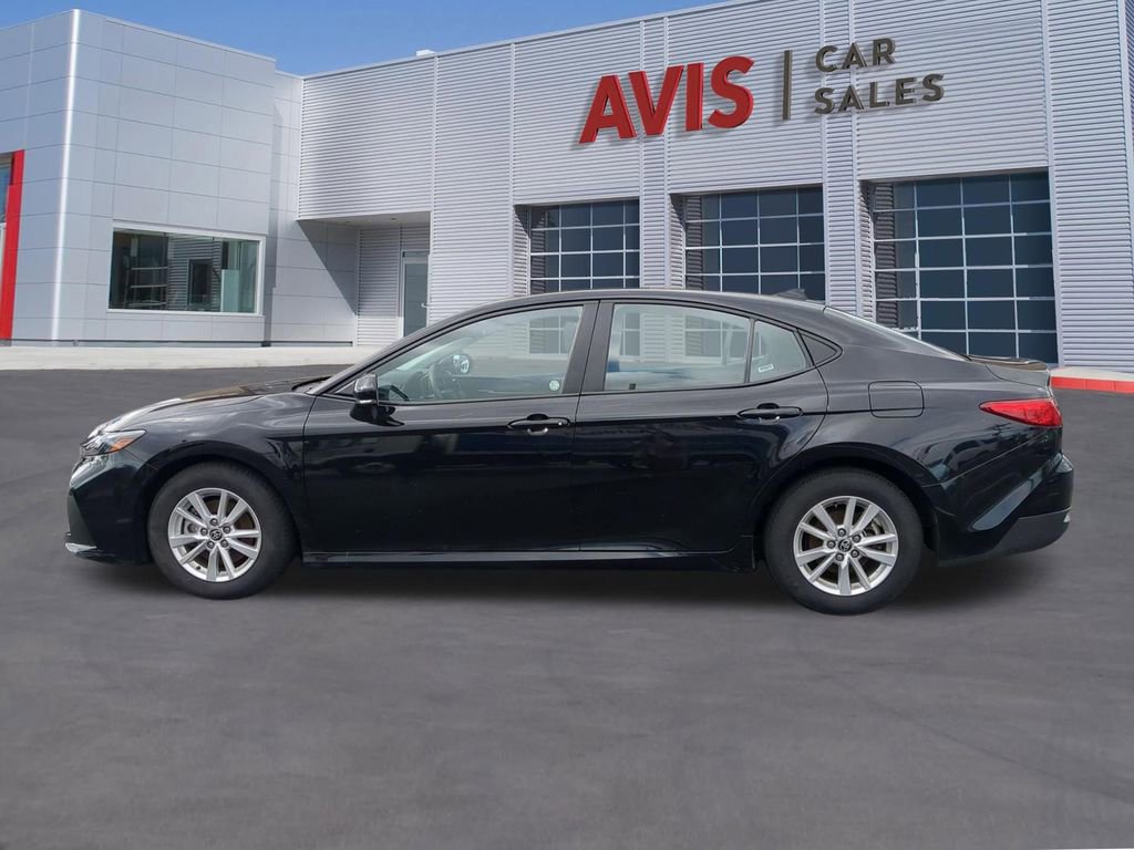 Used 2025 Toyota Camry LE image 10