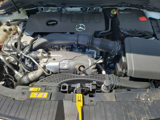Used 2023 Mercedes-Benz GLA 250 4MATIC image 17