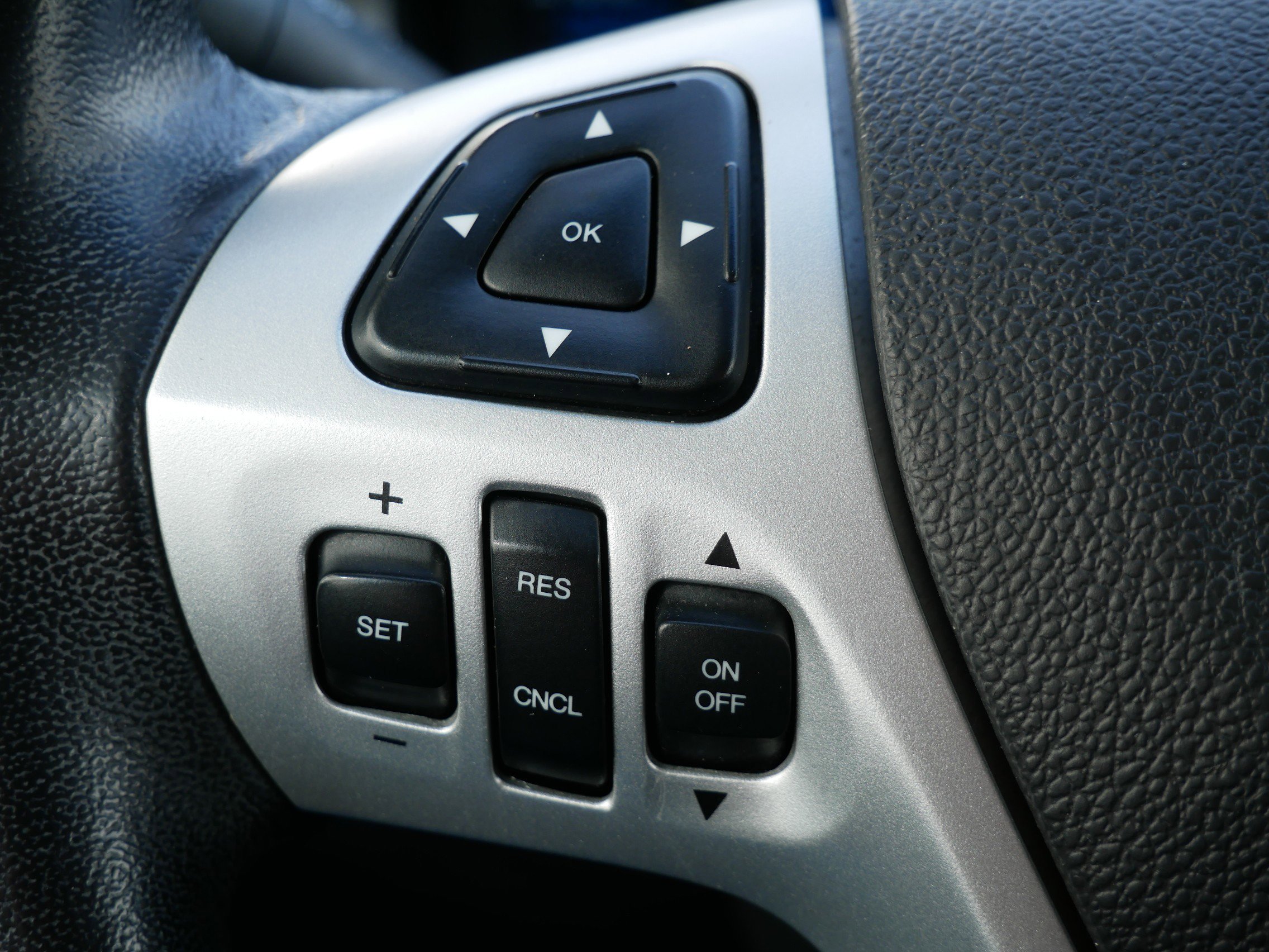 Used 2013 Ford Edge SEL image 18