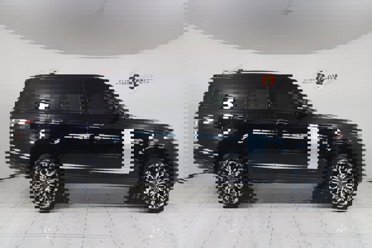 Used 2020 Land Rover Range Rover Autobiography image 2