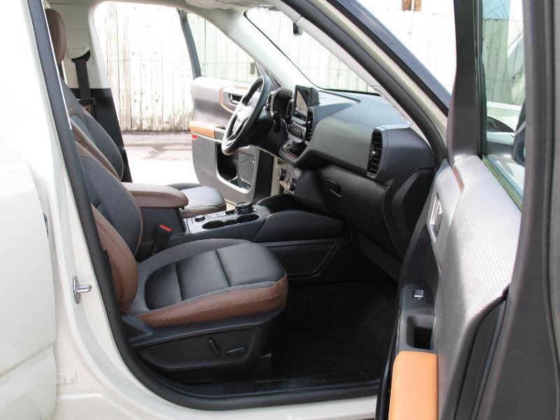 Used 2024 Ford Bronco Sport Outer Banks w/ Tech Package image 24