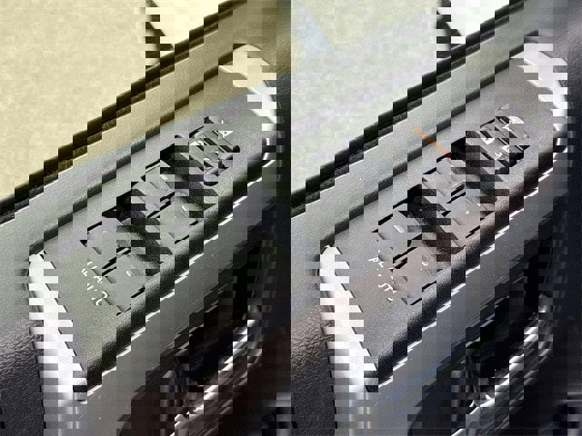 Used 2019 Toyota 4Runner SR5 w/ Four Season Floor Mat Package image 25