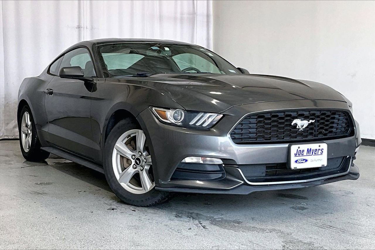 Used 2016 Ford Mustang Coupe RWD image 1