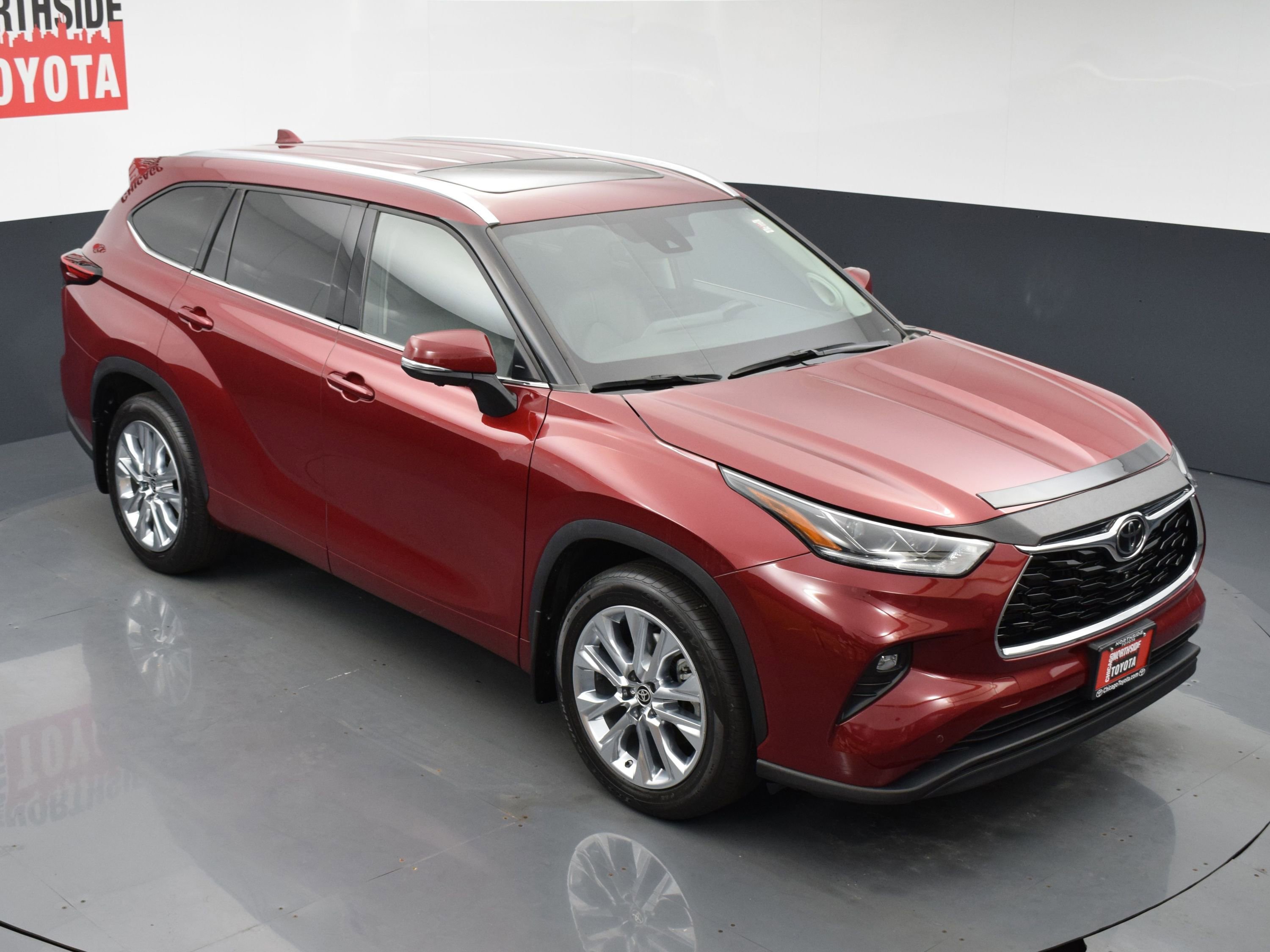 Used 2023 Toyota Highlander Limited AWD/4WD image 30