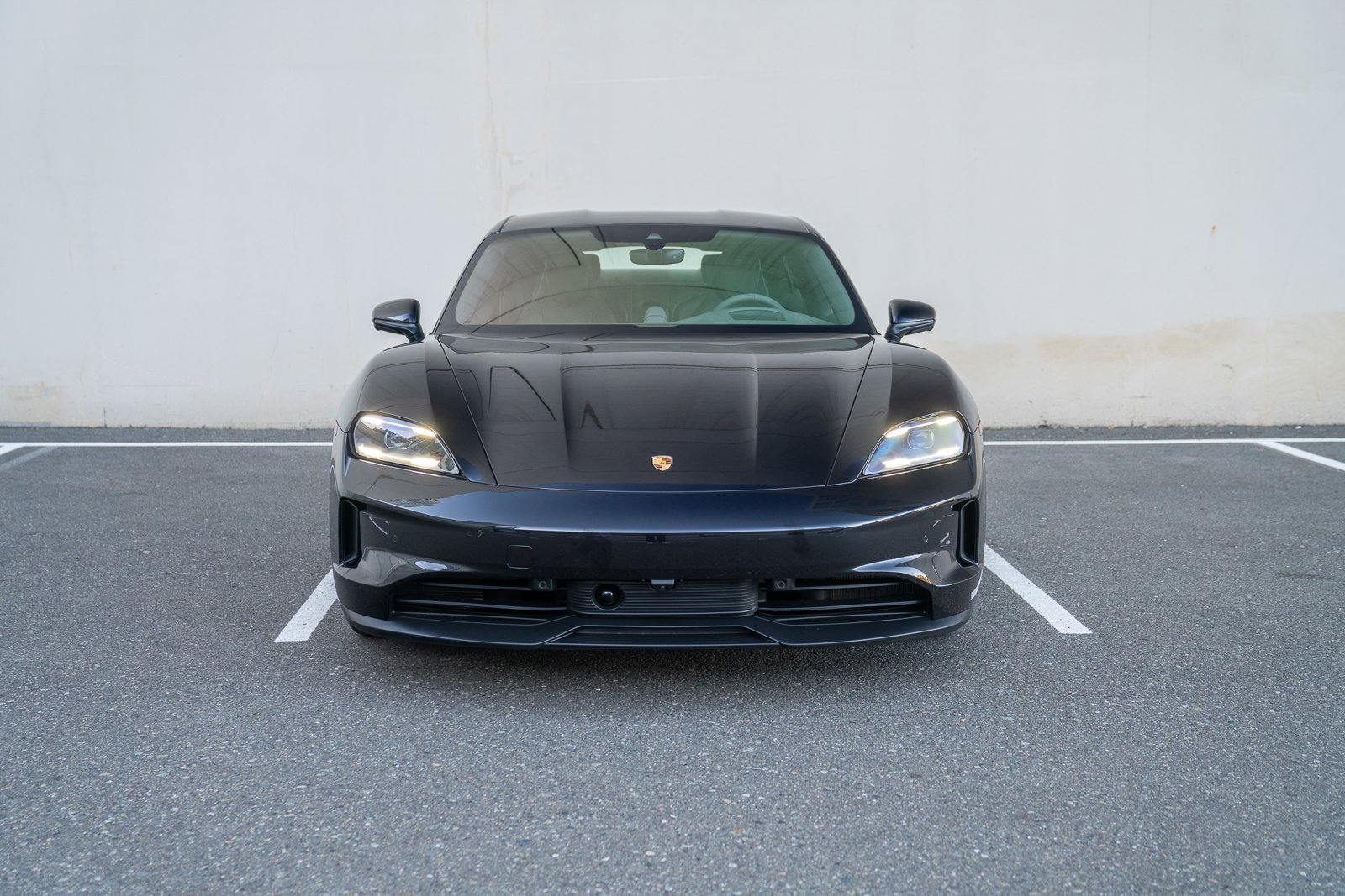 Certified 2026 Porsche Taycan AWD/4WD image 6