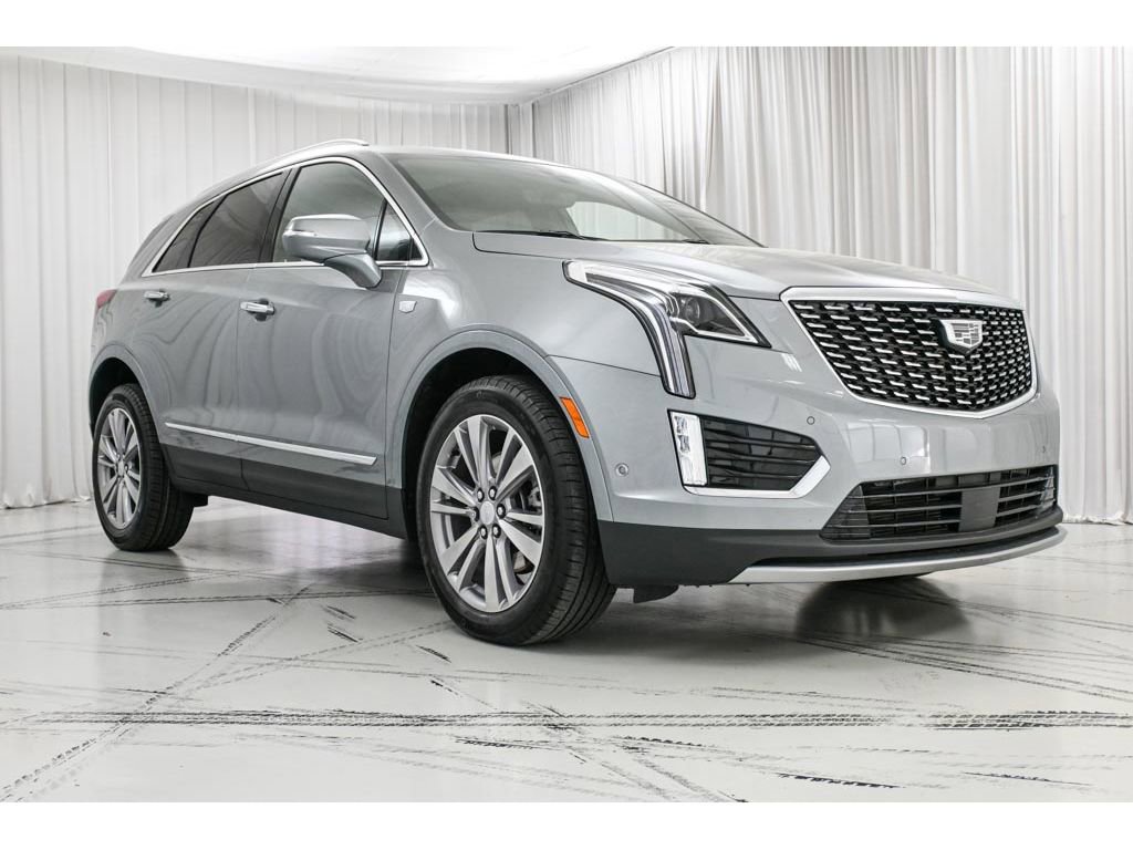 Used 2024 Cadillac XT5 Premium Luxury w/ Technology Package image 2