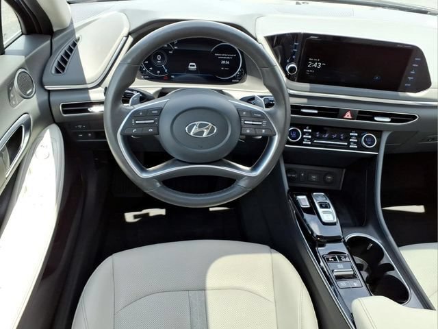 Used 2022 Hyundai Sonata Limited w/ Winter Weather Package FWD image 11