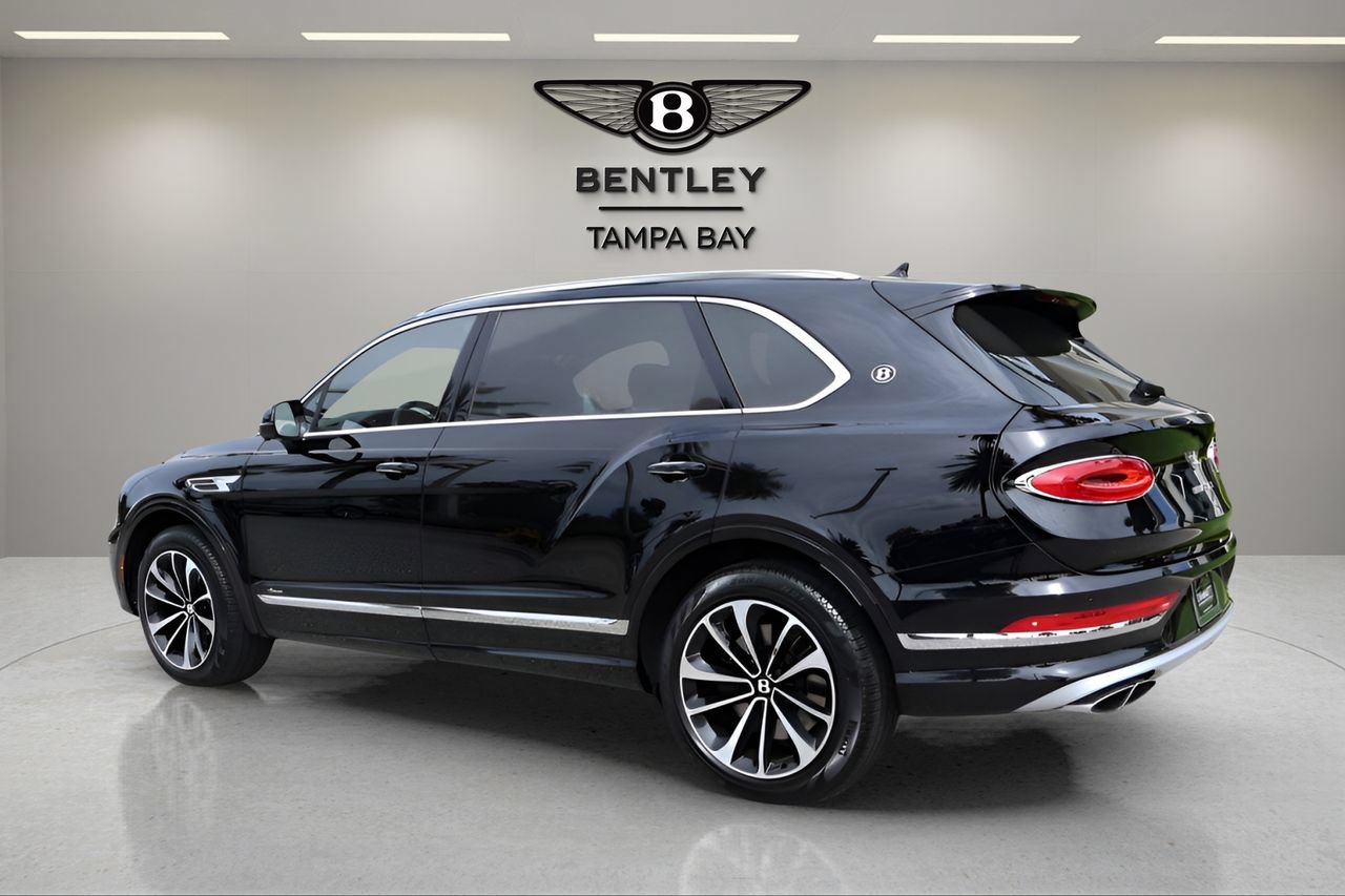 Used 2025 Bentley Bentayga Extended Wheelbase AWD/4WD image 3