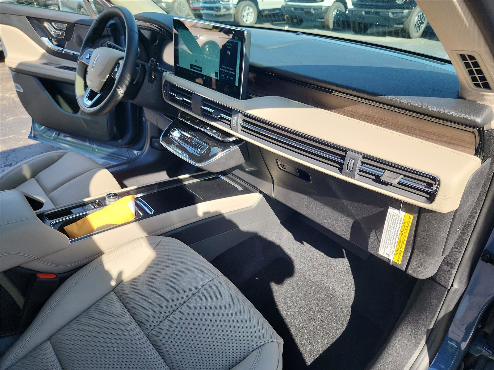 New 2026 Lincoln Corsair Reserve image 25