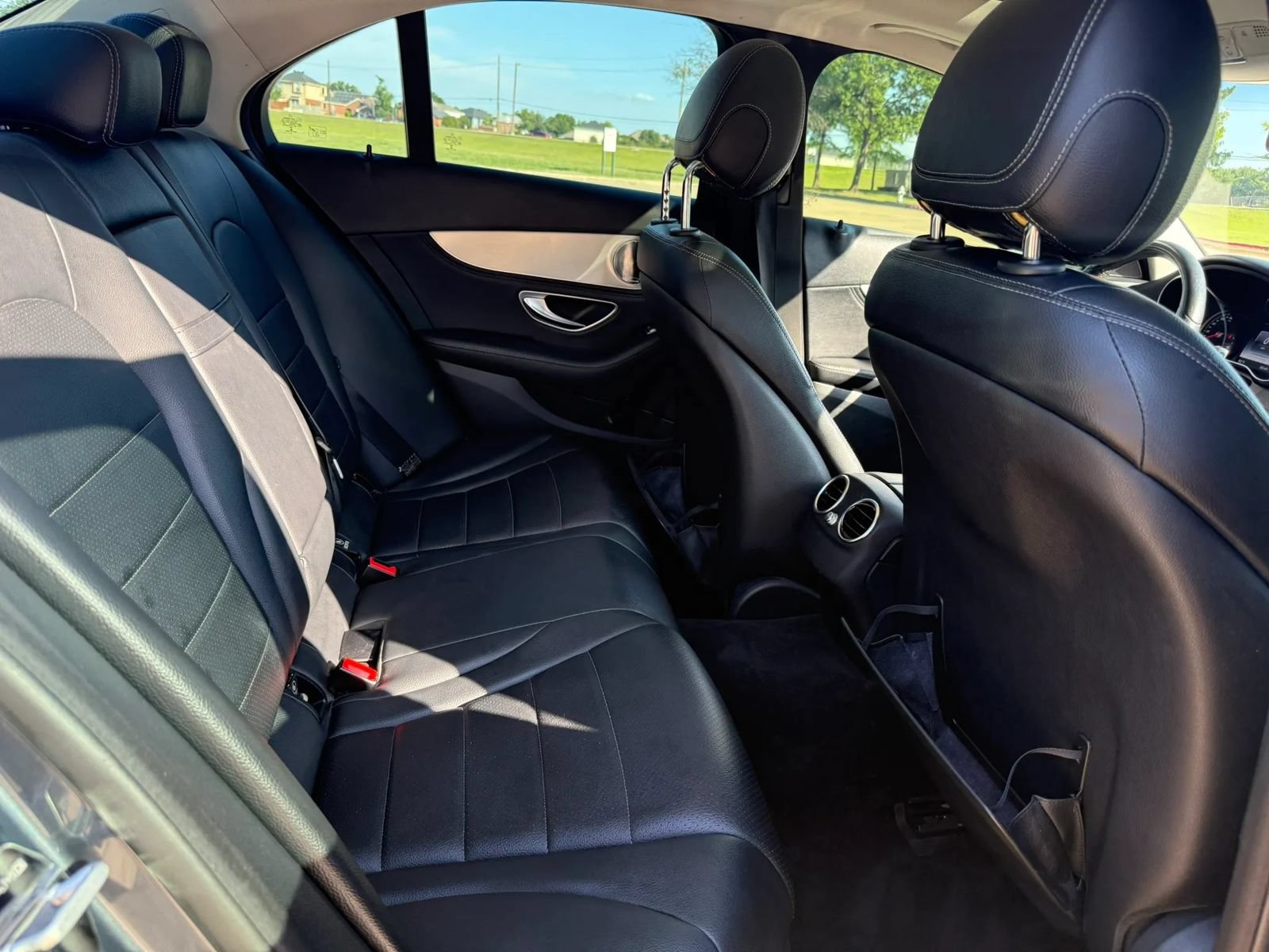 Used 2015 Mercedes-Benz C 300 4MATIC Sedan image 17