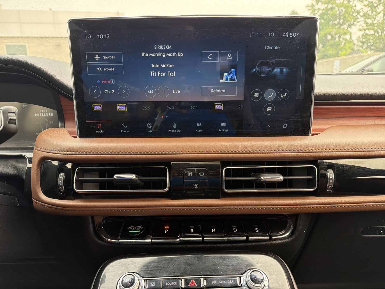 Used 2022 Lincoln Nautilus Reserve w/ Luxury Package AWD/4WD image 30