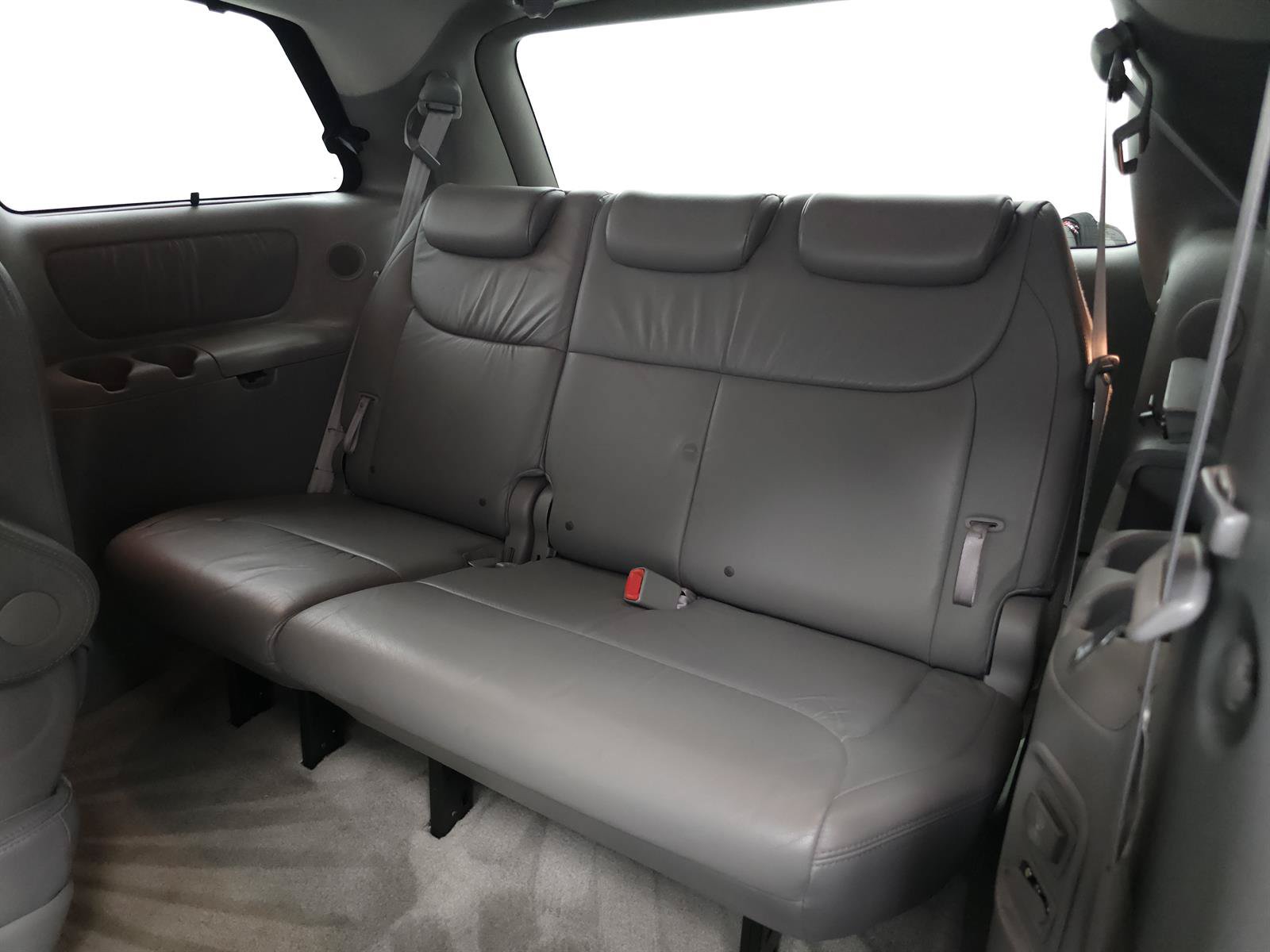 Used 2006 Toyota Sienna XLE Limited w/ XLE Limited Pkg 2 AWD/4WD image 6
