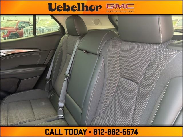 Used 2022 Buick Envision Preferred image 17