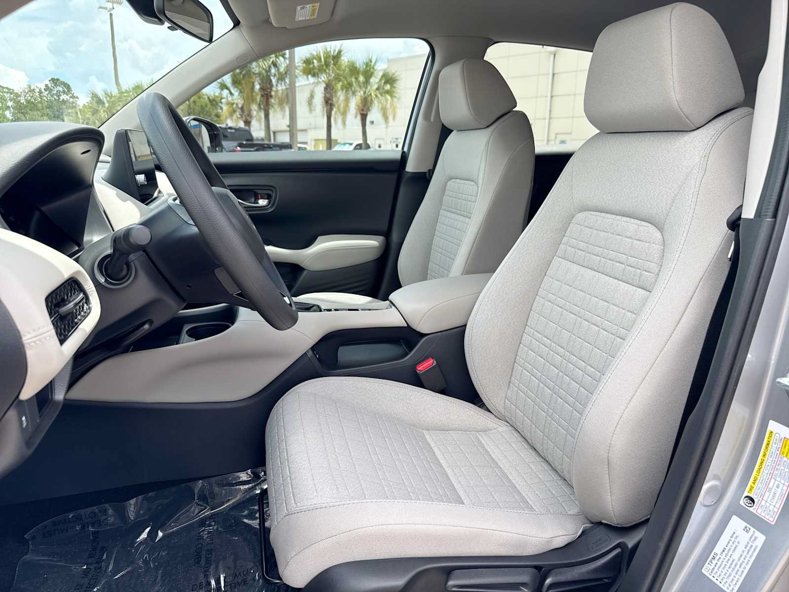 New 2027 Honda HR-V LX image 13