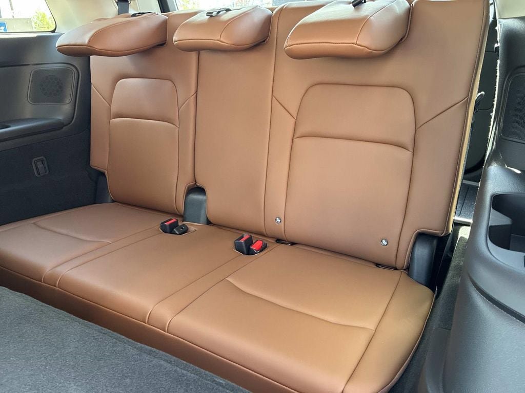 New 2026 Nissan Pathfinder Platinum AWD/4WD image 8