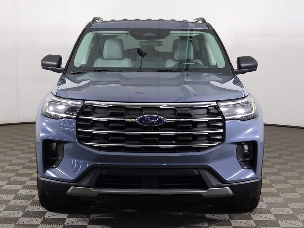 Used 2025 Ford Explorer Active w/ Active Comfort Package AWD/4WD image 11