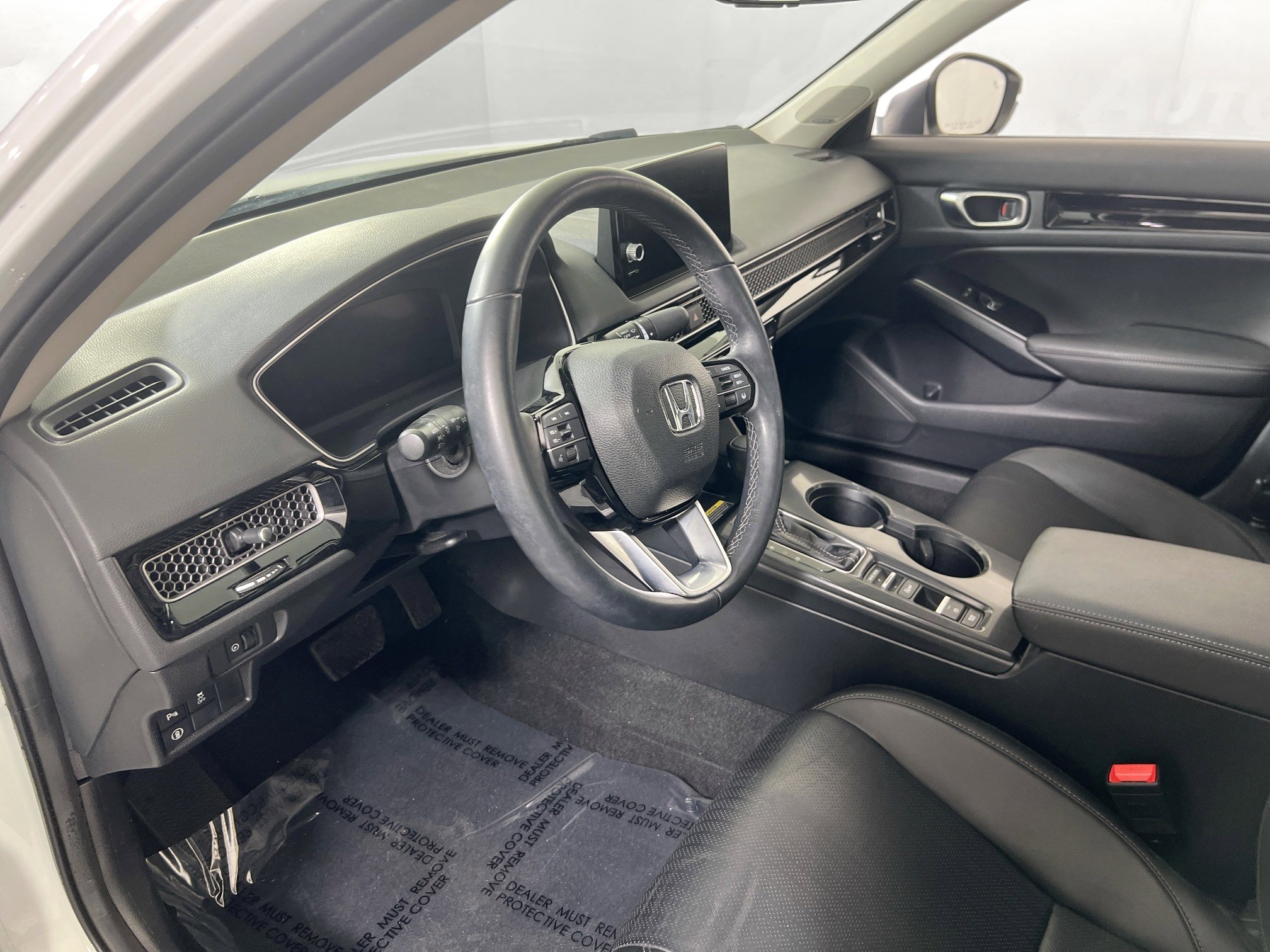 Used 2022 Honda Civic Touring image 9