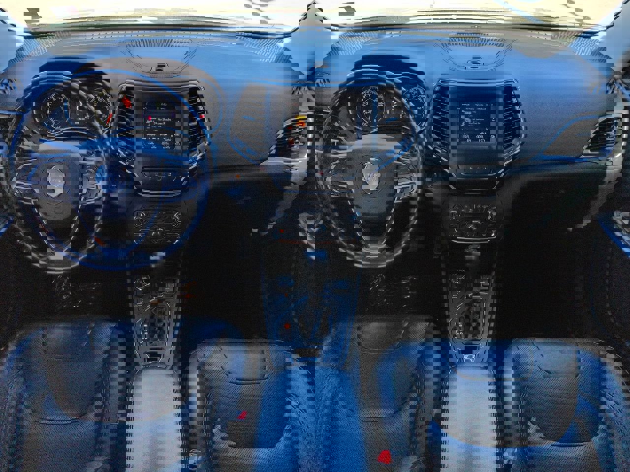 Used 2021 Jeep Cherokee Latitude Lux w/ Sun & Sound Group image 14