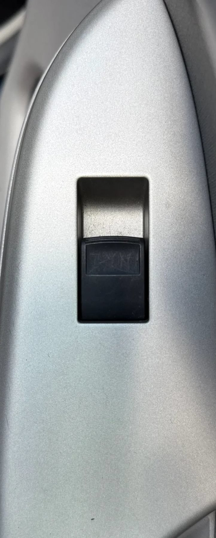 Used 2012 Toyota Corolla LE FWD image 25
