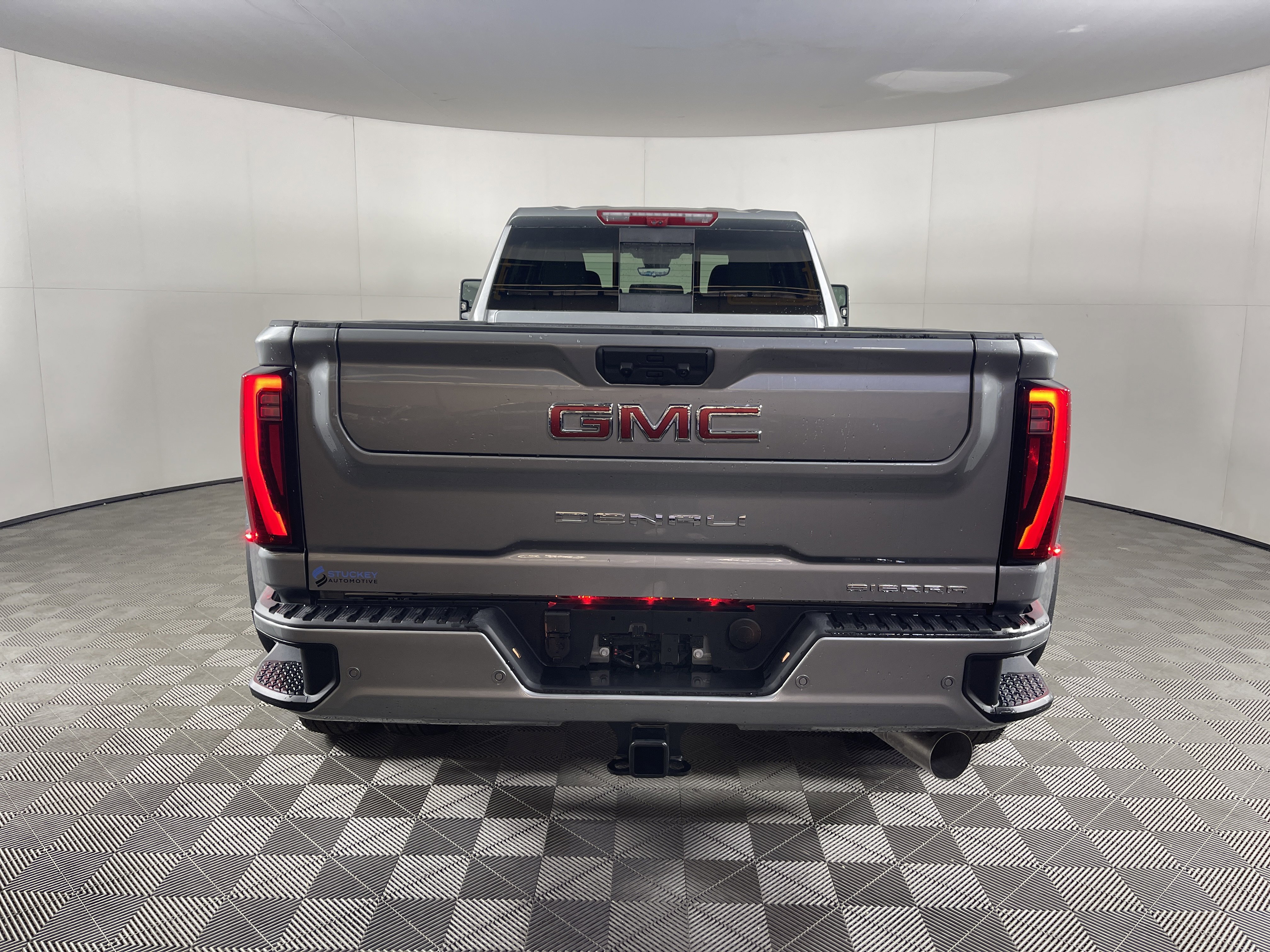 New 2026 GMC Sierra 3500 Denali w/ Denali Reserve Package image 4
