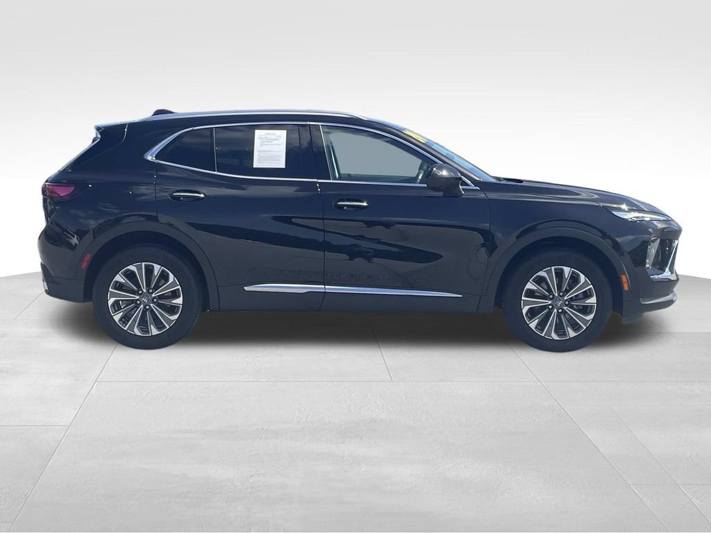 Used 2024 Buick Envision Preferred AWD/4WD image 2