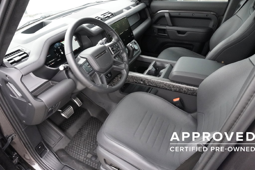 Used 2026 Land Rover Defender 110 OCTA AWD/4WD image 19